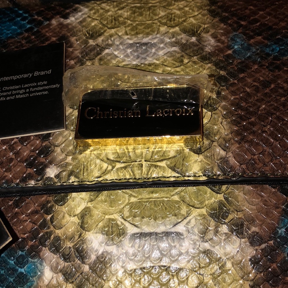 Clutch - Picture 3 of 8